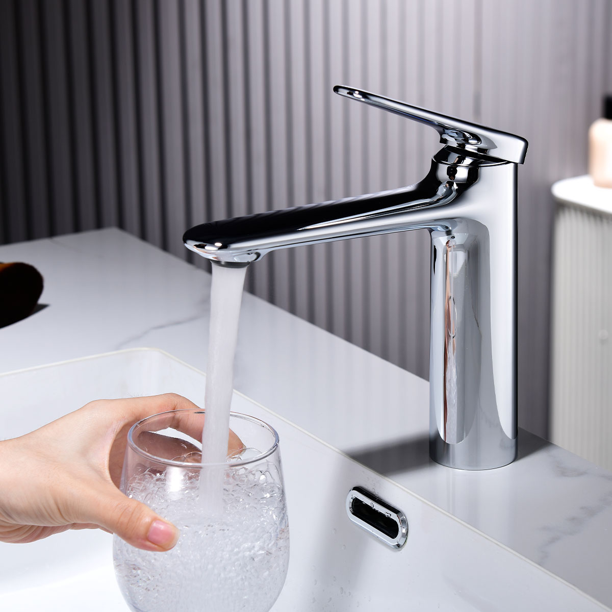Vòi lavabo DeMuhler ML611213C sang trọng