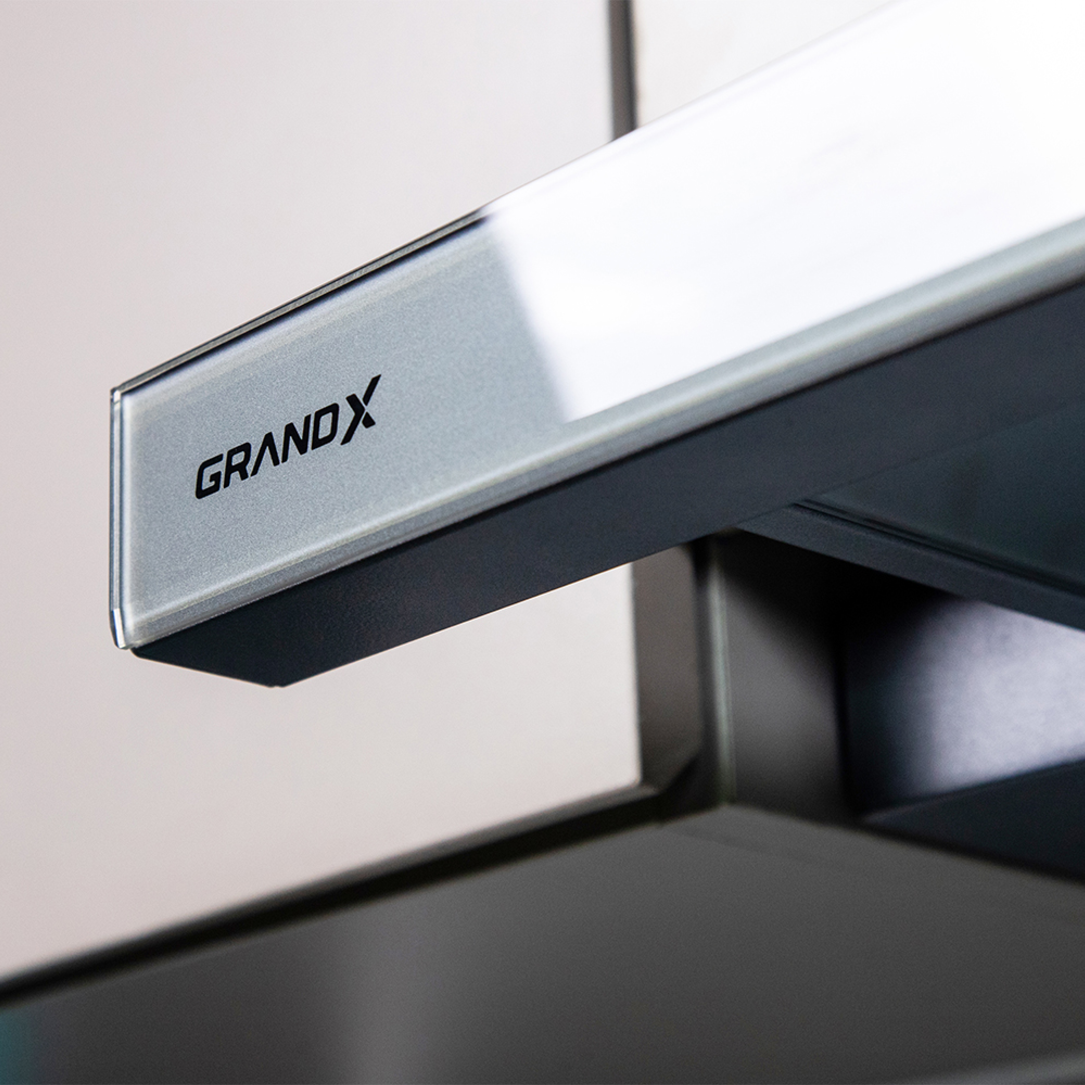 Hút mùi âm tủ GRANDX GX H70F75G, rộng 70cm sang trọng