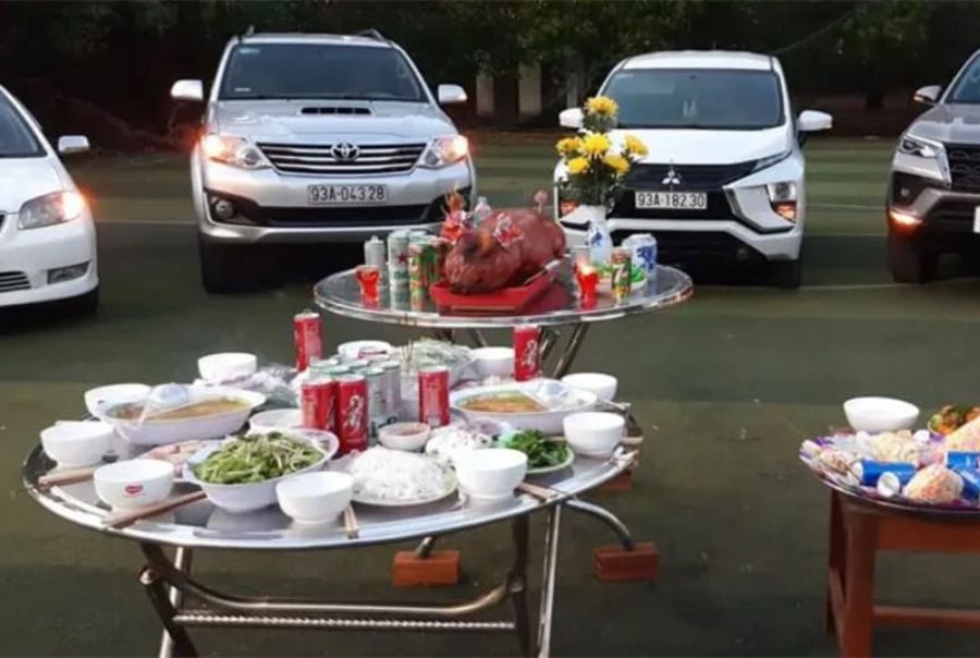 Cách chuẩn bị lễ vật và văn khấn cúng xe hàng tháng