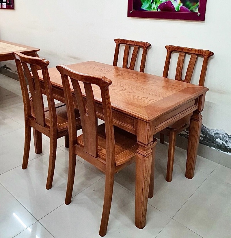 Bàn ăn gỗ tự nhiên 4 ghế