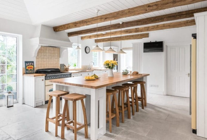 Phòng ăn và bếp phong cách Wabi Sabi