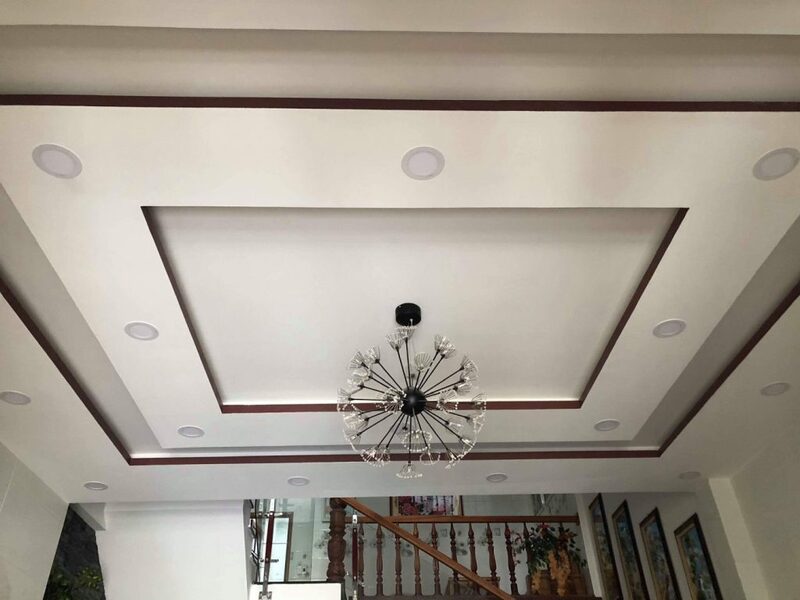 Mẫu trần thạch cao phòng khách hiện đại