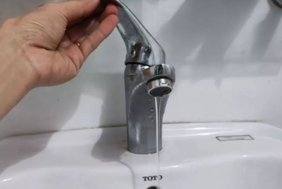 Vòi nước lavabo chảy yếu - Nguyên nhân và cách khắc phục